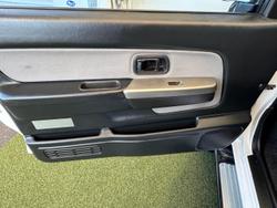 2015 Nissan
Navara ST-R
