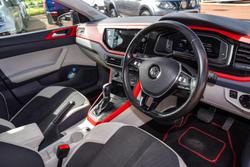 2018 Volkswagen Polo beats AW MY18 Flash Red