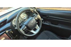 2021 Toyota
Hilux SR