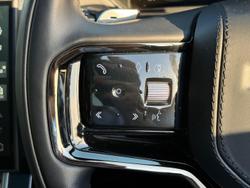 2024 Land Rover Range Rover Velar P250 Dynamic SE L560 MY25 AWD Ostuni Pearl White