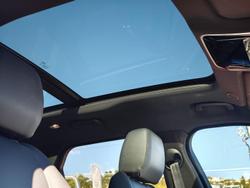 2024 Land Rover Range Rover Velar P250 Dynamic SE