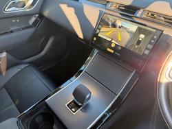 2024 Land Rover Range Rover Velar P250 Dynamic SE