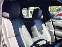 2024 Land Rover Range Rover Velar P250 Dynamic SE