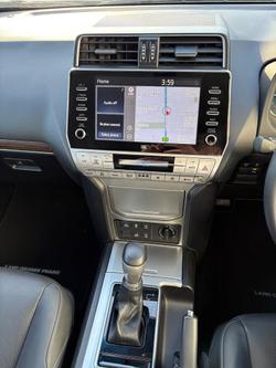 2023 Toyota
                Landcruiser Prado VX