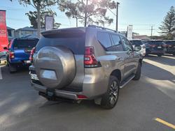 2023 Toyota
                Landcruiser Prado VX