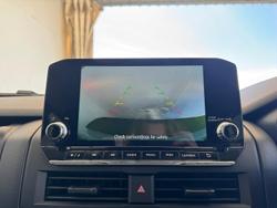 2025 Mitsubishi
Triton GLX+