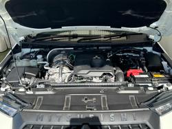 2025 Mitsubishi
Triton GLX+