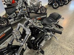 2025 Harley-Davidson Breakout 117 (FXBR) Softail Black