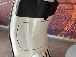 2024 Vespa Primavera 50 4T Primavera White