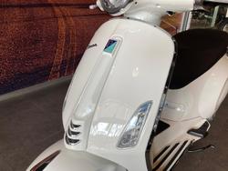 2024 Vespa Primavera 50 4T Primavera White