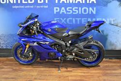 2017 Yamaha YZF-R6 Blue