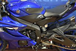 2017 Yamaha YZF-R6 Blue