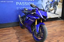 2017 Yamaha YZF-R6 Blue