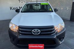 2016 Toyota
Hilux Workmate