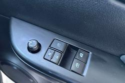 2016 Toyota
Hilux Workmate