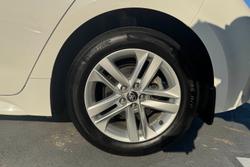 2021 Toyota
Corolla Ascent Sport Hybrid