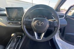 2021 Toyota
Corolla Ascent Sport Hybrid