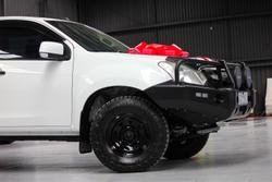 2017 Isuzu D-MAX SX High Ride MY17 4x2 Splash White