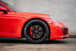 2017 Porsche 911 Carrera GTS