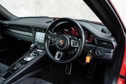 2017 Porsche 911 Carrera GTS