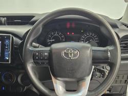 2019 Toyota Hilux Workmate TGN121R 4x2 Glacier White