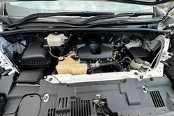 2019 Toyota
Hiace Commuter