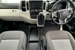 2019 Toyota
Hiace Commuter