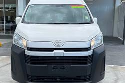 2019 Toyota
Hiace Commuter