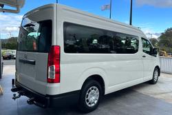 2019 Toyota
Hiace Commuter