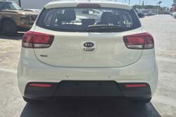 2020 Kia
Rio S