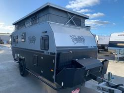 2022 Fantasy Caravan F5S D