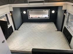 2022 Fantasy Caravan F5S D