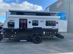 2022 Fantasy Caravan F5S D