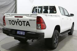 2025 Toyota
                Hilux SR