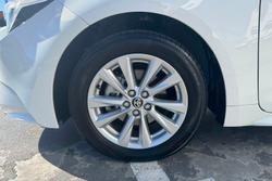 2022 Toyota
Corolla Ascent Sport Hybrid