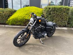 2016 HARLEY-DAVIDSON XL883 IRON 883 Black