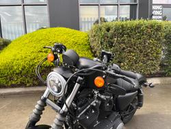 2016 HARLEY-DAVIDSON XL883 IRON 883 Black