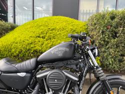 2016 HARLEY-DAVIDSON XL883 IRON 883 Black