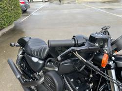 2016 HARLEY-DAVIDSON XL883 IRON 883 Black