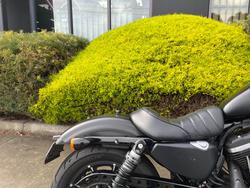 2016 HARLEY-DAVIDSON XL883 IRON 883 Black
