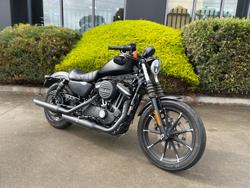2016 HARLEY-DAVIDSON XL883 IRON 883 Black
