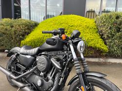 2016 HARLEY-DAVIDSON XL883 IRON 883 Black