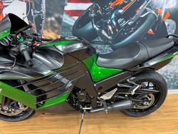 2018 Kawasaki NINJA ZX-14R (BREMBO OHLINS) BLAZED GREEN/METALLIC GRAY