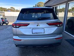 2021 Mitsubishi Outlander ES ZM MY22 Sterling Silver