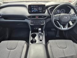 2021 Hyundai
                Santa Fe 