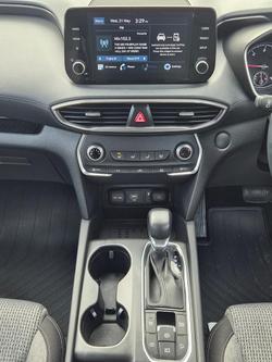 2021 Hyundai
                Santa Fe 