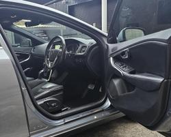 2016 Volvo V40 T5 R-Design MY17 Osmium Grey