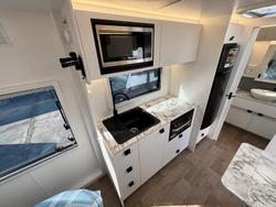 2025 New Age Caravans Manta Ray Mr16 Adventurer