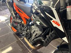 2022 Ktm 890 DUKE R BLACK