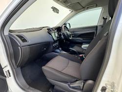 2019 Mitsubishi
ASX ES